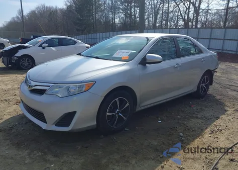 2013 Toyota Camry Le z USA, uszkodzony, nr VIN 4T1BF1FK0DU692986